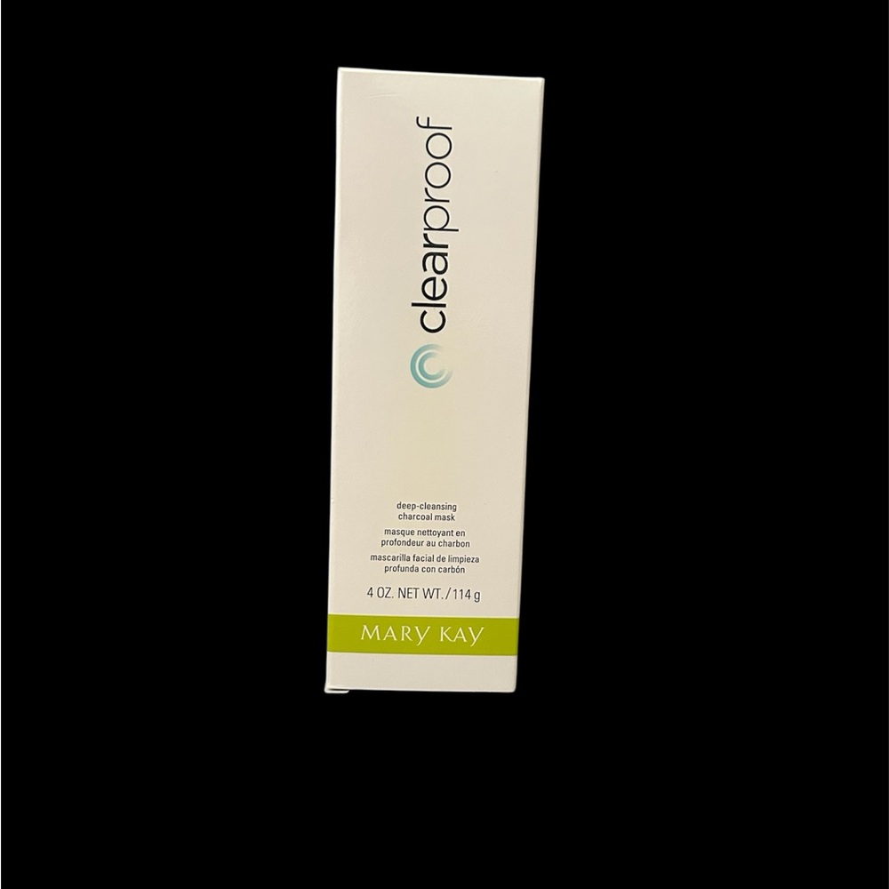 Mary Kay Clearproof Charcoal Mask with Green Accent